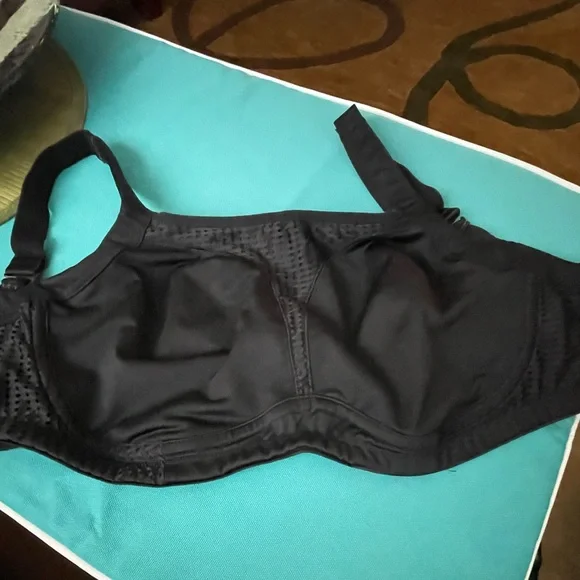 Soma sports bra 42C black no underwire - Picture 6 of 6